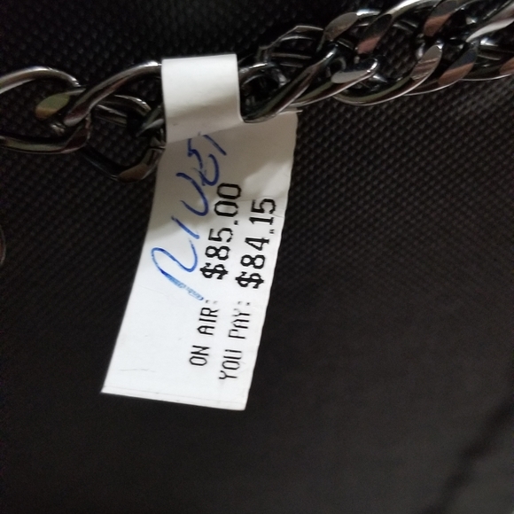 Joan Rivers Flower Statement Necklace/Jewelry NWT Over $80 Value! - Picture 4 of 5